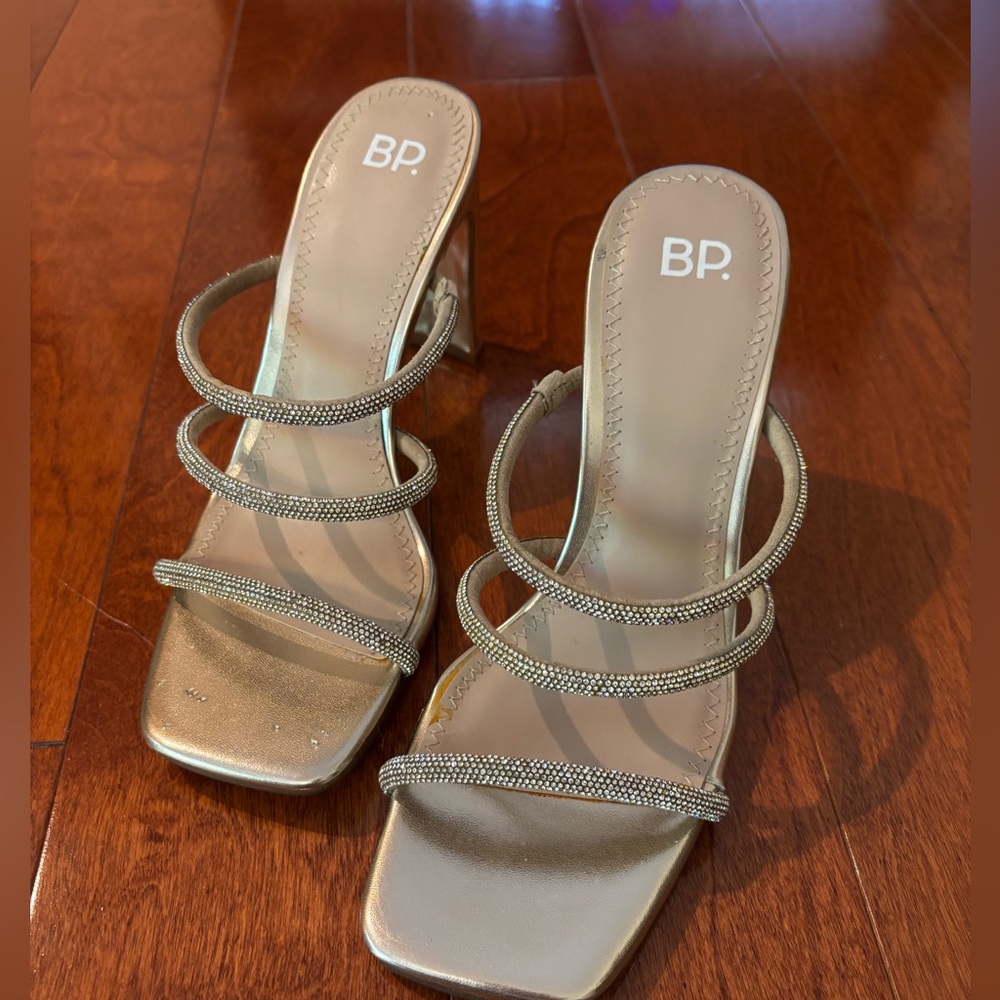 BP Gold shimmer block heel size 7